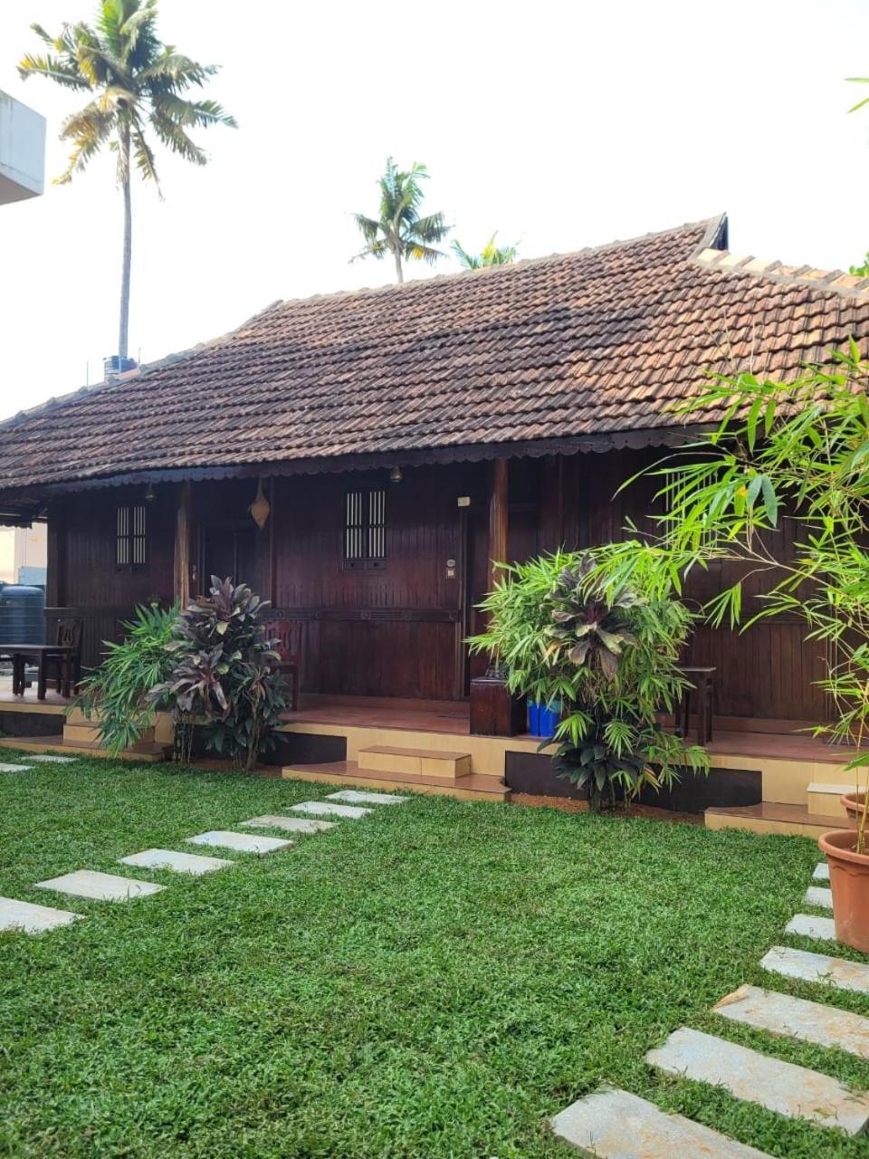 Cherai Beach Palace Kültér fotó